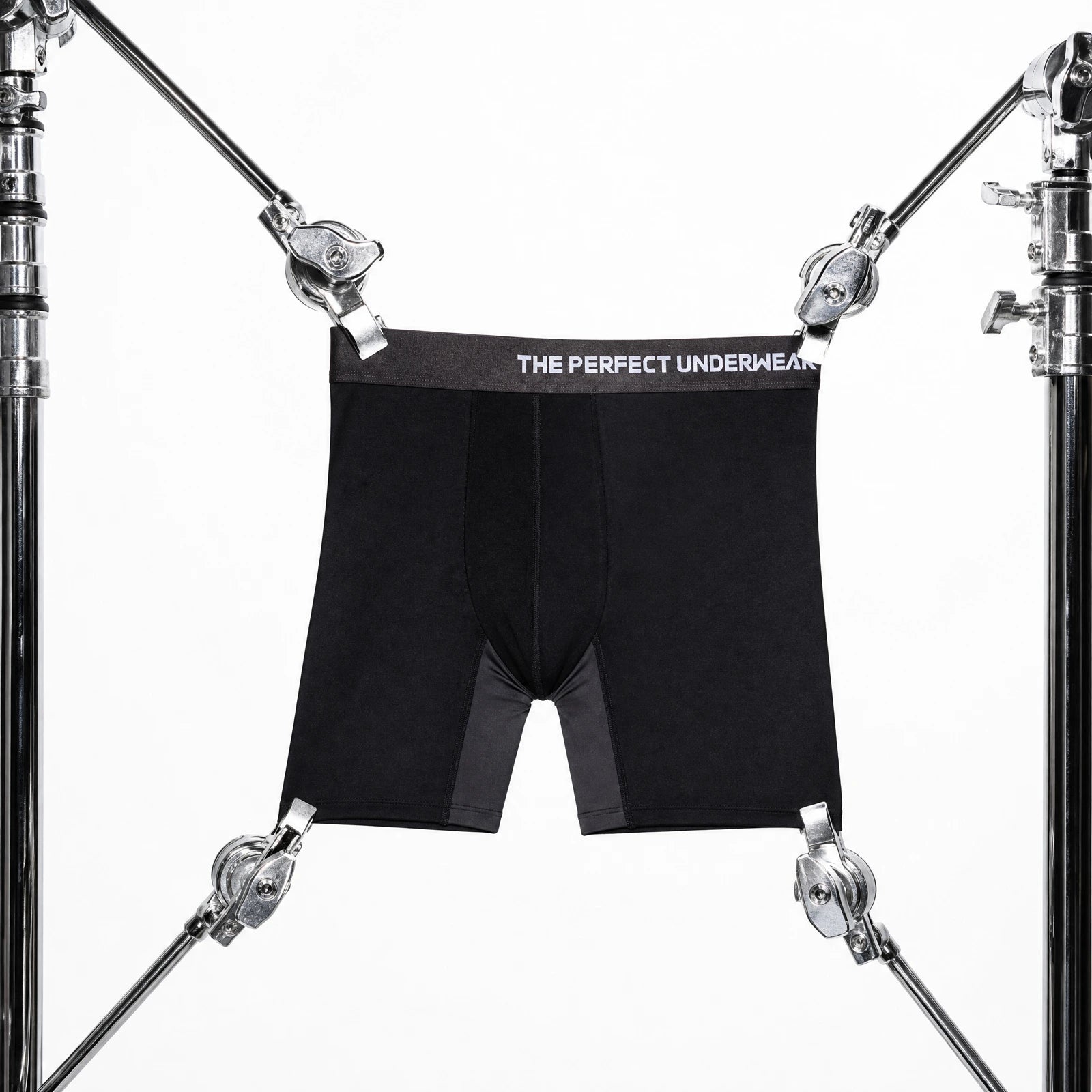 Et par gratis boxer briefs — du betaler kun fragten